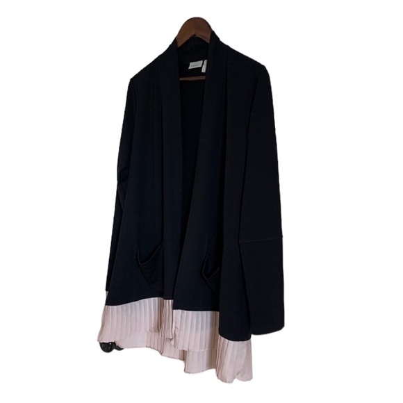 Logo Lounge By Lori Goldstein - Picture 7 of 7